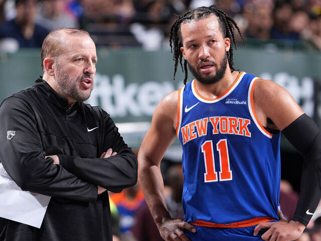 DALLAS, TX - NOVEMBER 27: Jalen Brunson #11 and Head Coach Tom Thibodeau of the New York Knicks talk during the game against the Dallas Mavericks on November 27, 2024 at the American Airlines Center in Dallas, Texas. Mandatory Copyright Notice: Copyright 2024 NBAE