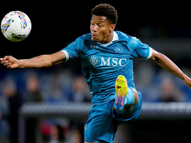David Neres of SSC Napoli controls the ball during the serie Serie A Enilive match between SSC Napoli and Empoli Calcio at Stadio Diego Armando Maradona on April 14, 2025 in Naples, Italy