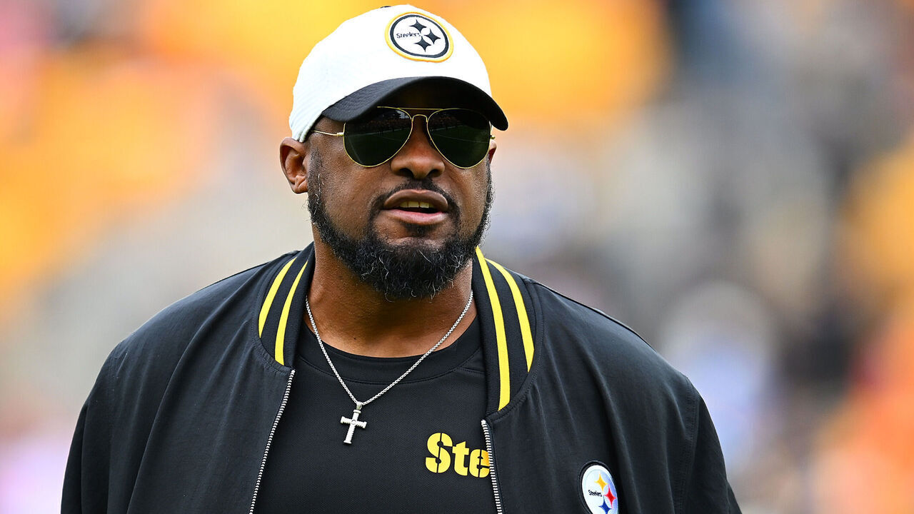 PITTSBURGH, PENNSYLVANIA - DECEMBER 25: Head coach Mike Tomlin of the Pittsburgh Steelers looks on during the game against the Kansas City Chiefs at Acrisure Stadium on December 25, 2024 in Pittsburgh, Pennsylvania.