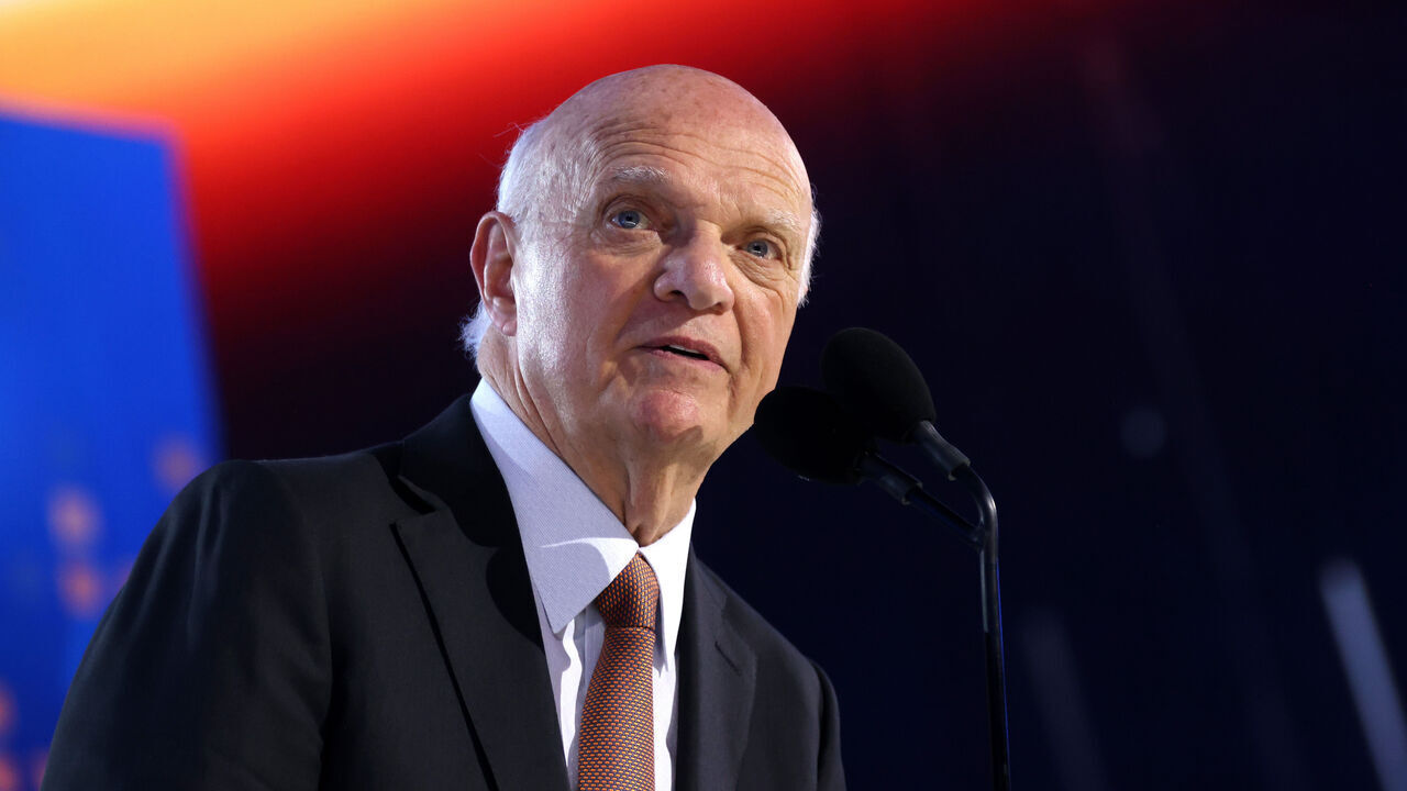LAS VEGAS, NEVADA - JUNE 28: President and general manager Lou Lamoriello of the New York Islanders speaks onstage during the first round of the 2024 Upper Deck NHL Draft at Sphere on June 28, 2024 in Las Vegas, Nevada.