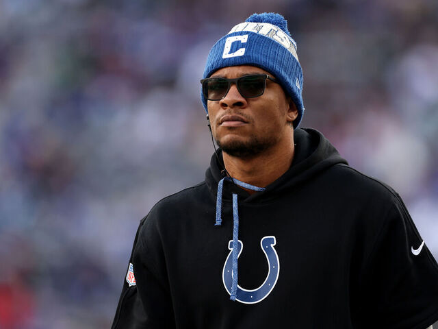 EAST RUTHERFORD, NEW JERSEY - DECEMBER 29: Anthony Richardson #5 of the Indianapolis Colts looks on against the New York Giants at MetLife Stadium on December 29, 2024 in East Rutherford, New Jersey.