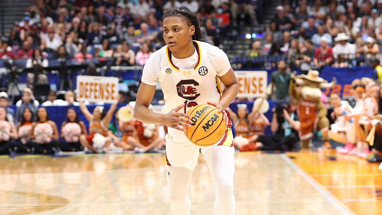 TAMPA, FL - APRIL 04: South Carolina Gamecocks guard MiLaysia Fulwiley (12) wit the ball during the NCAA Div I Women's Championship Final Four game between Texas Longhorns and South Carolina Gamecocks on April 4, 2025, at Amalie Arena in Tampa, FL.