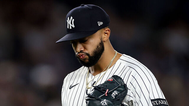 NEW YORK, NEW YORK - APRIL 25: Devin Williams #38 of the New York Yankees reacts after he is pulled from the game in the ninth inning against the Toronto Blue Jays at Yankee Stadium on April 25, 2025 in the Bronx borough of New York City. The Toronto Blue Jays defeated the New York Yankees 4-2.