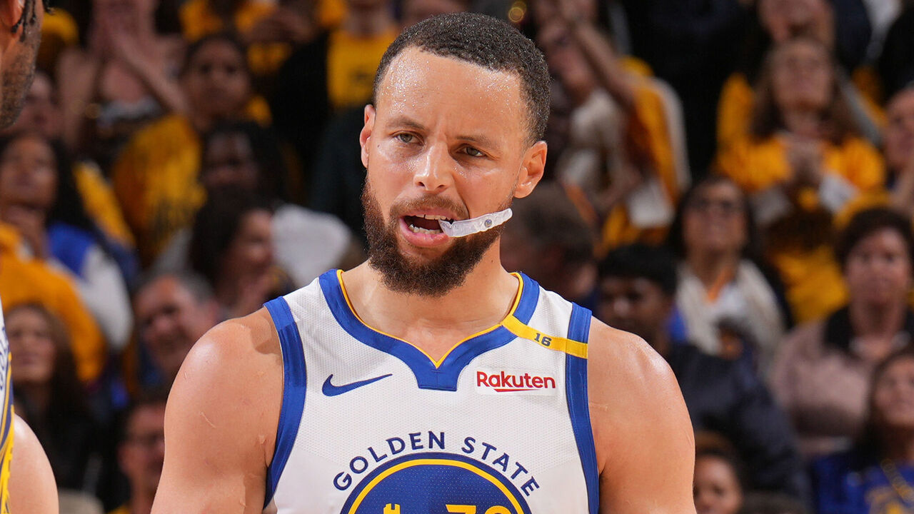 SAN FRANCISCO, CA - APRIL 26: Stephen Curry #30 of the Golden State Warriors celebrates during the game against the Houston Rockets during Round 1 Game 3 of the 2025 NBA Playoffs on April 26, 2025 at Chase Center in San Francisco, California. NOTE TO USER: User expressly acknowledges and agrees that, by downloading and or using this photograph, user is consenting to the terms and conditions of Getty Images License Agreement. Mandatory Copyright Notice: Copyright 2025 NBAE