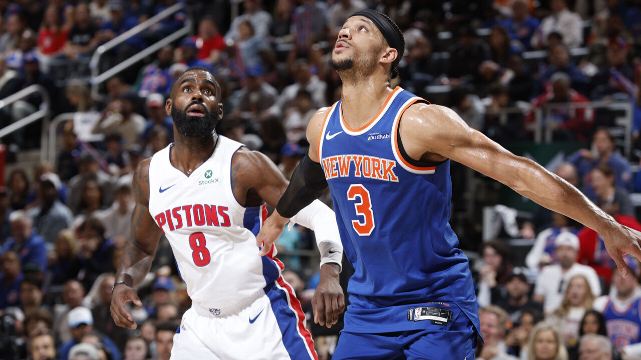 DETROIT, MI - APRIL 27: Josh Hart #3 of the New York Knicks plays defense during the game against the Detroit Pistons during Round 1 Game 4 of the 2025 NBA Playoffs on April 27, 2025 at Little Caesars Arena in Detroit, Michigan. NOTE TO USER: User expressly acknowledges and agrees that, by downloading and/or using this photograph, User is consenting to the terms and conditions of the Getty Images License Agreement. Mandatory Copyright Notice: Copyright 2025 NBAE