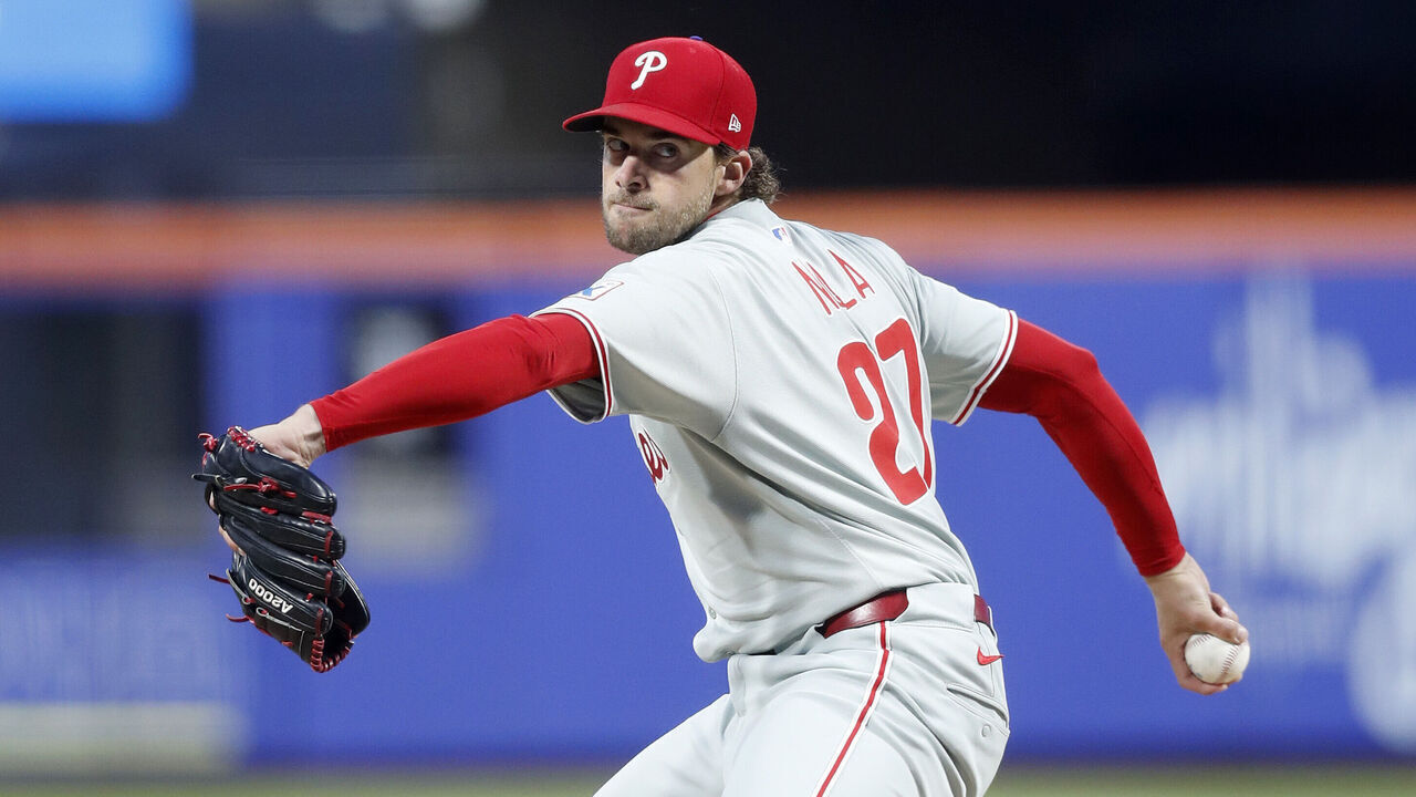 NEW YORK, NEW YORK - APRIL 21: (NEW YORK DAILIES OUT) Aaron Nola #27 of the Philadelphia Phillies in action against the New York Mets at Citi Field on April 21, 2025 in New York City. The Mets defeated the Phillies 5-4.