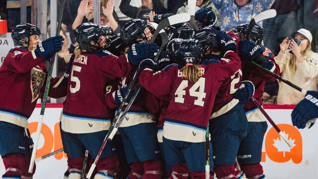 Gosling's OT decider vs. Fleet extends Victoire's win streak to 7