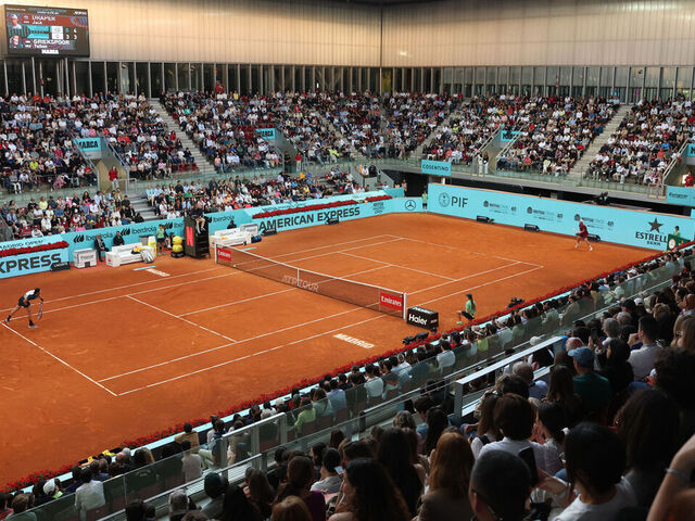 MADRID, SPAIN - APRIL 26: General view of the Men's Singles Second Round match between Jack Draper of Great Britain and Tallon Griekspoor of Netherlands during Day Five of the Mutua Madrid Open at La Caja Magica on April 26, 2025 in Madrid, Spain.