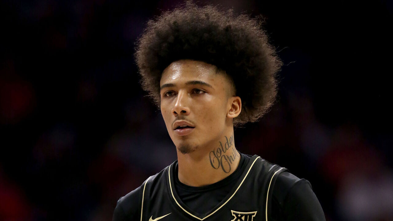 TUCSON, AZ - JANUARY 11: UCF Knights guard Mikey Williams #1 during a basketball game between the UCF Knights and the Arizona Wildcats on January 11, 2025, at McKale Center in Tucson, AZ.