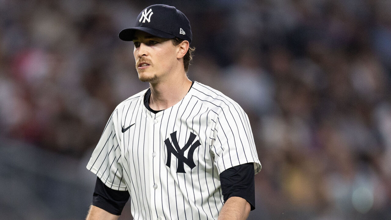 NEW YORK, NEW YORK - MAY 02: Max Fried #54 of the New York Yankees throws a pitch during the fourth inning of the game against the Tampa Bay Rays at Yankee Stadium on May 02, 2025 in New York City.