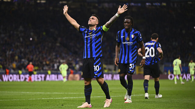 MILAN, ITALY - MAY 06: Lautaro Martinez of FC Internazionale Milano celebrates after scoring his team's opening goal during the UEFA Champions League 2024/25 Semi Final Second Leg match between FC Internazionale Milano and FC Barcelona at Giuseppe Meazza Stadium on May 06, 2025 in Milan, Italy.