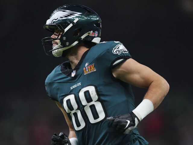 NEW ORLEANS, LA - FEBRUARY 09: Dallas Goedert #88 of the Philadelphia Eagles runs across the field during the NFL Super Bowl 59 football game against the Kansas City Chiefs at Caesars Superdome on February 9, 2025 in New Orleans, Louisiana.