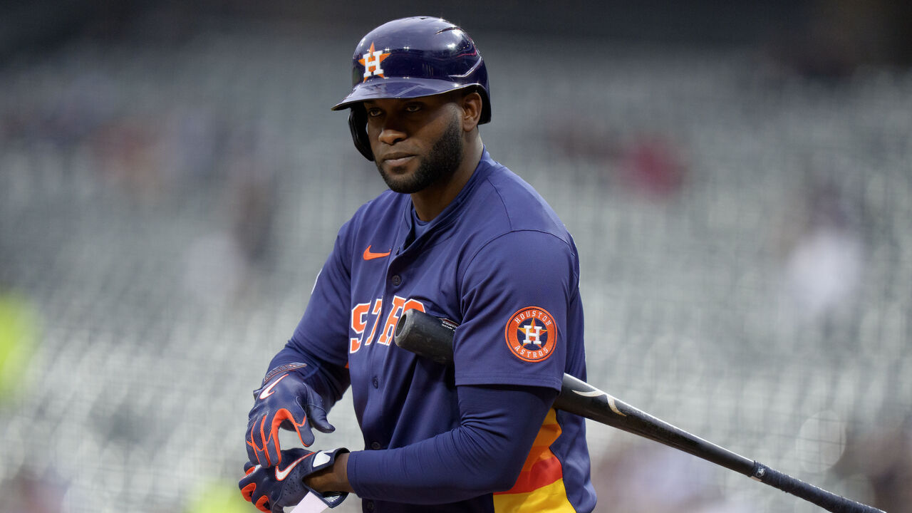 CHICAGO, ILLINOIS - MAY 2: Yordan Alvarez #44 of the Houston Astros prepares to bat during a game against the Houston Astros at Rate Field on May 2, 2025 in Chicago, Illinois.