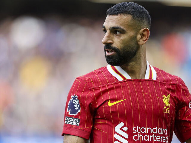 LONDON, ENGLAND - MAY 04: Mohamed Salah of Liverpool during the Premier League match between Chelsea FC and Liverpool FC at Stamford Bridge on May 04, 2025 in London, England.