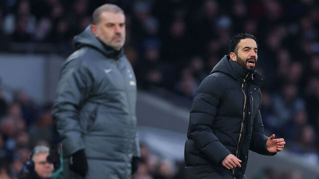 LONDON, ENGLAND - FEBRUARY 16: Ruben Amorim, head coach of Manchester United, issues instructions during the Premier League match between Tottenham Hotspur FC and Manchester United FC at Tottenham Hotspur Stadium on February 16, 2025 in London, England.