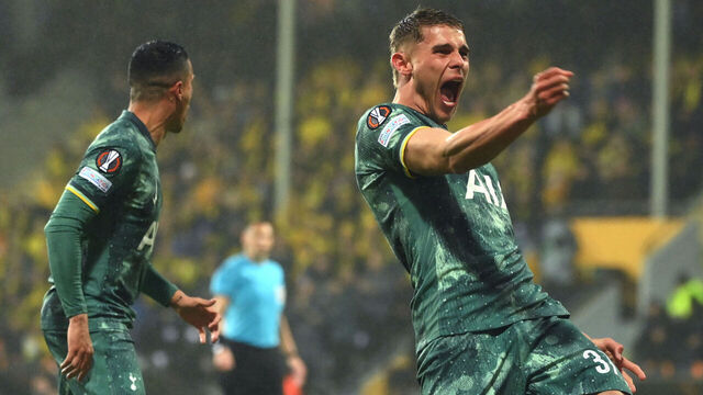 BODO, NORWAY - MAY 08: Micky van de Ven of Tottenham Hotspur celebrates after Dominic Solanke of Tottenham Hotspur (not pictured) scores his team's first goal during the UEFA Europa League 2024/25 Semi Final Second Leg match between FK Bodo/Glimt and Tottenham Hotspur at Aspmyra Stadion on May 08, 2025 in Bodo, Norway.