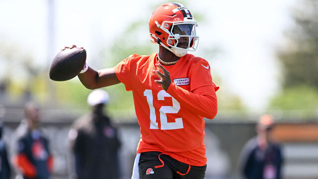BEREA, OHIO - MAY 10: Shedeur Sanders #12 of the Cleveland Browns throws a pass during rookie minicamp at CrossCountry Mortgage Campus on May 10, 2025 in Berea, Ohio.