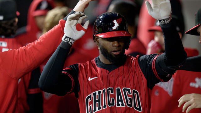 Report: White Sox discussing Robert trade with Mets, Reds |…