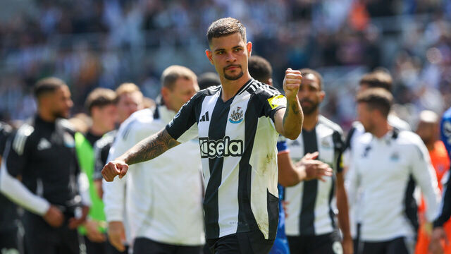 NEWCASTLE UPON TYNE, ENGLAND - MAY 11: Newcastle United's Bruno Guimaraes celebrates after the Premier League match between Newcastle United FC and Chelsea FC at St James' Park on May 11, 2025 in Newcastle upon Tyne, England.