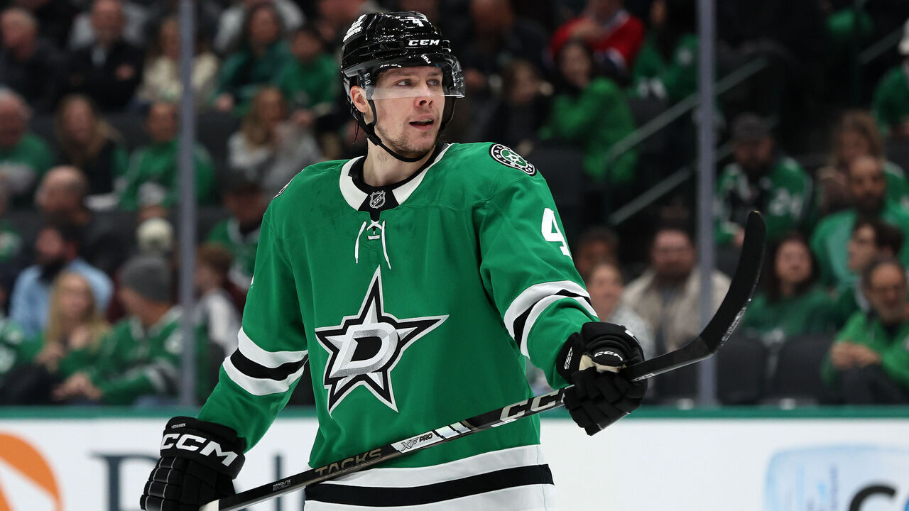 DALLAS, TEXAS - JANUARY 16: Miro Heiskanen #4 of the Dallas Stars looks on during the first period against the Montreal Canadiens at American Airlines Center on January 16, 2025 in Dallas, Texas.