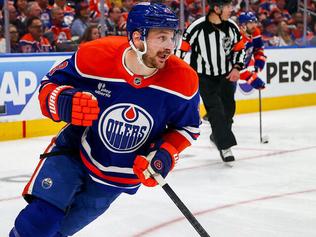 EDMONTON, AB - MAY 12: Edmonton Oilers Right Wing Zach Hyman (18) cycles in the zone in the second period of the Stanley Cup Playoffs Second Round Edmonton Oilers game versus the Las Vegas Golden Knights on May 12, 2025 at Rogers Place in Edmonton, AB.