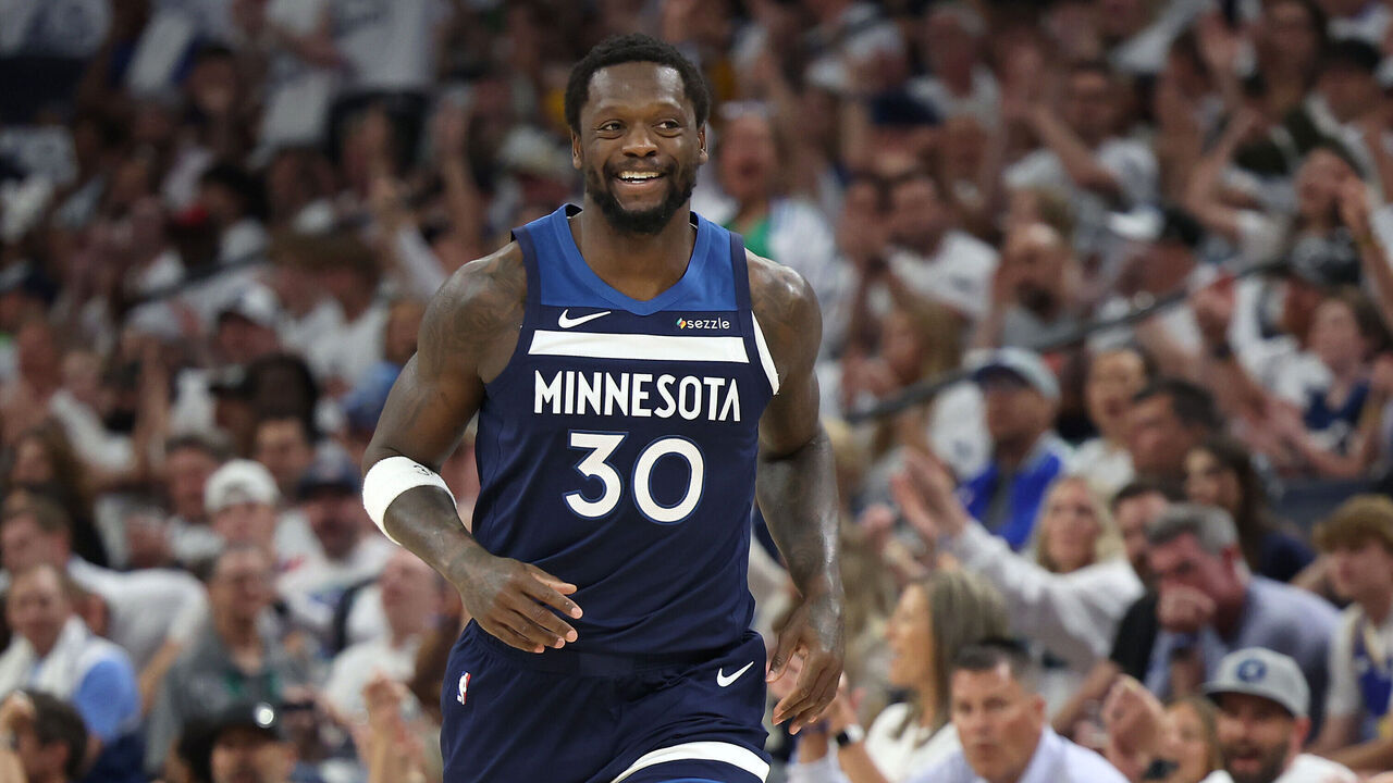 MINNEAPOLIS, MINNESOTA - MAY 14: Julius Randle #30 of the Minnesota Timberwolves celebrates against the Golden State Warriors during the first quarter in Game Five of the Western Conference Second Round NBA Playoffs at Target Center on May 14, 2025 in Minneapolis, Minnesota.