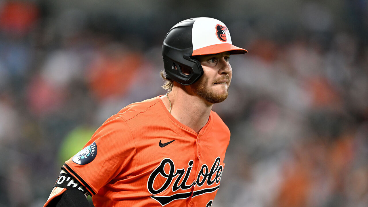 BALTIMORE, MARYLAND - MAY 03: Ryan O'Hearn #32 of the Baltimore Orioles runs to first base against the Kansas City Royals at Oriole Park at Camden Yards on May 03, 2025 in Baltimore, Maryland.