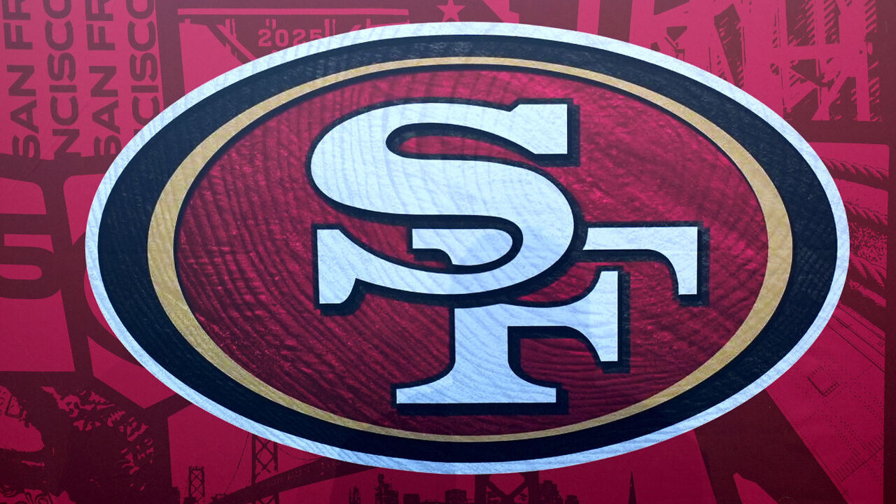 GREEN BAY, WISCONSIN - APRIL 23: A general view of the San Francisco 49ers logo prior to the 2025 NFL Draft at Lambeau Field on April 23, 2025 in Green Bay, Wisconsin.