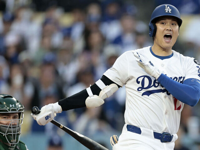Ohtani homers twice, drives in 6 on his bobblehead night in Dodgers' 19-2 rout of A's | theScore.com