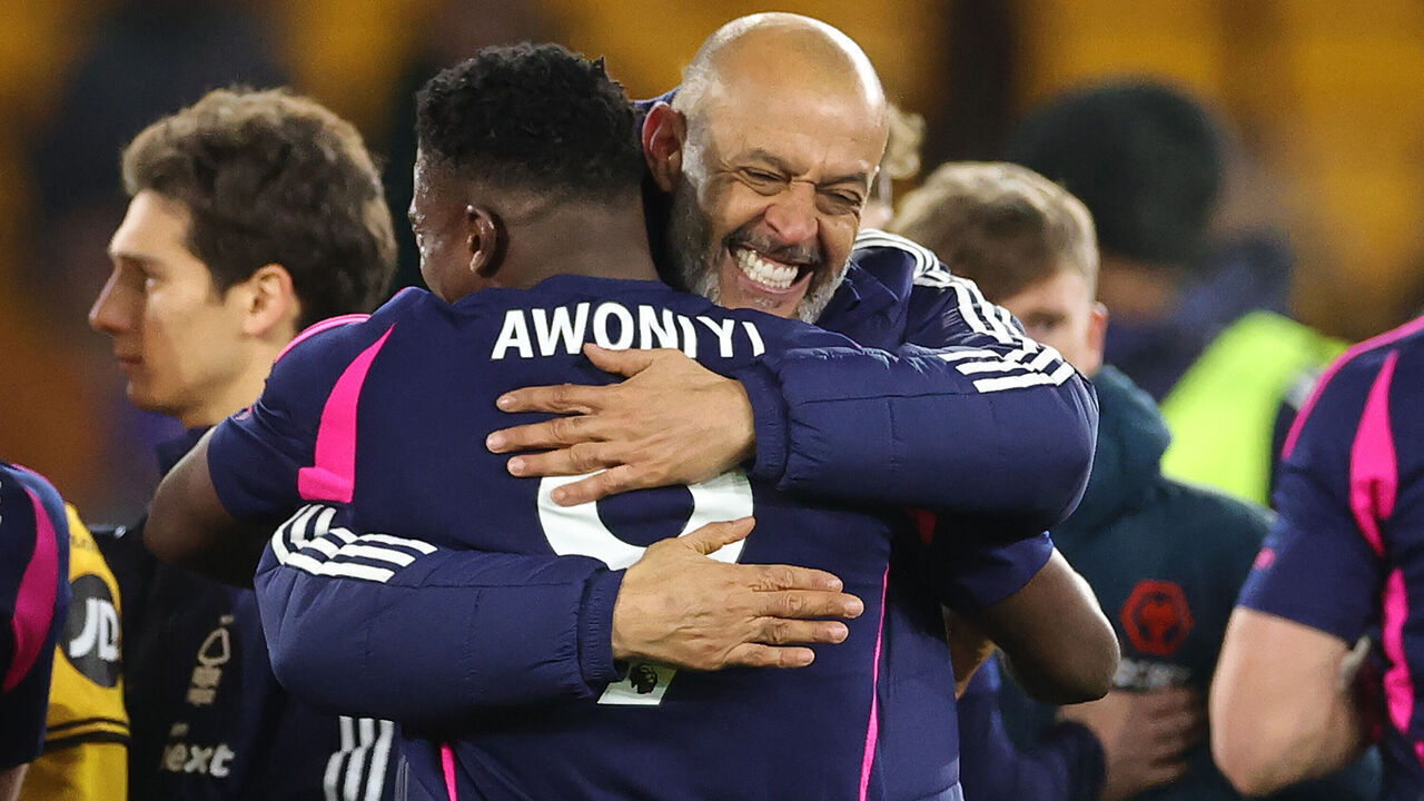 WOLVERHAMPTON, ENGLAND - JANUARY 06: Nuno Espirito Santo Nottingham Forest manager, celebrates with Taiwo Awoniyi after their victory during the Premier League match between Wolverhampton Wanderers FC and Nottingham Forest FC at Molineux on January 06, 2025 in Wolverhampton, England.