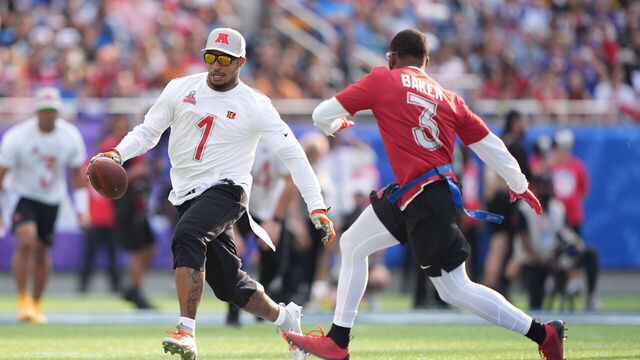 ORLANDO, FLORIDA - FEBRUARY 02: Ja'Marr Chase #1 of the Cincinnati Bengals and AFC runs up field during the 2025 NFL Pro Bowl Games at Camping World Stadium on February 02, 2025 in Orlando, Florida.