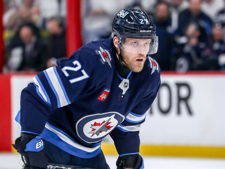 Hurricanes sign Ehlers to 6-year, $51M contract