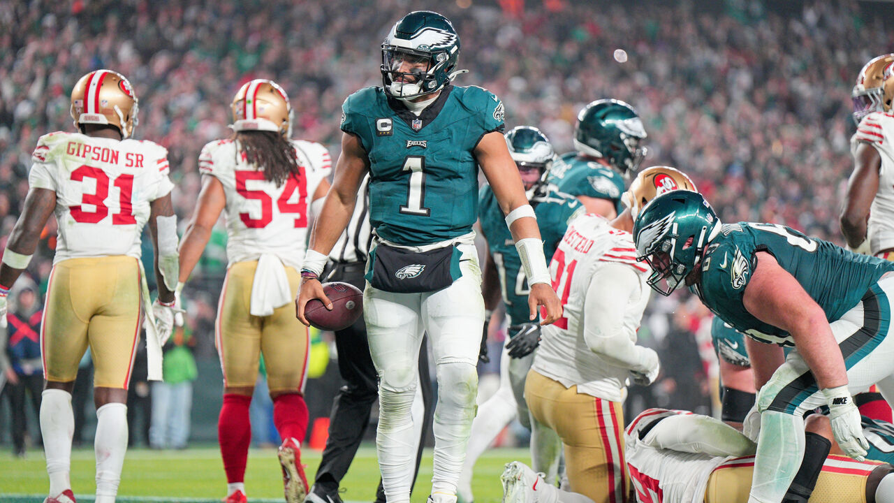 PHILADELPHIA, PA - DECEMBER 03: Philadelphia Eagles quarterback Jalen Hurts (1) scores on a tush push during the game between the San Fransisco 49ers and the Philadelphia Eagles on December 3, 2023 at Lincoln Financial Field.