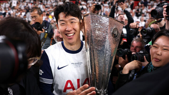 BILBAO, SPAIN - MAY 21: Son Heung-Min of Tottenham Hotspur celebrates with the UEFA Europa League trophy after his team's victory in the UEFA Europa League Final 2025 between Tottenham Hotspur and Manchester United at Estadio de San Mames on May 21, 2025 in Bilbao, Spain.