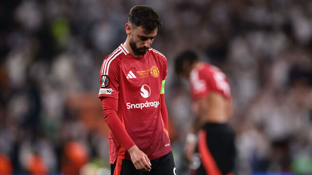 BILBAO, SPAIN - MAY 21: A dejected Bruno Fernandes of Manchester United FC reacts following the 1-0 defeat in the UEFA Europa League Final 2025 between Tottenham Hotspur and Manchester United at Estadio San Mames on May 21, 2025 in Bilbao, Spain.