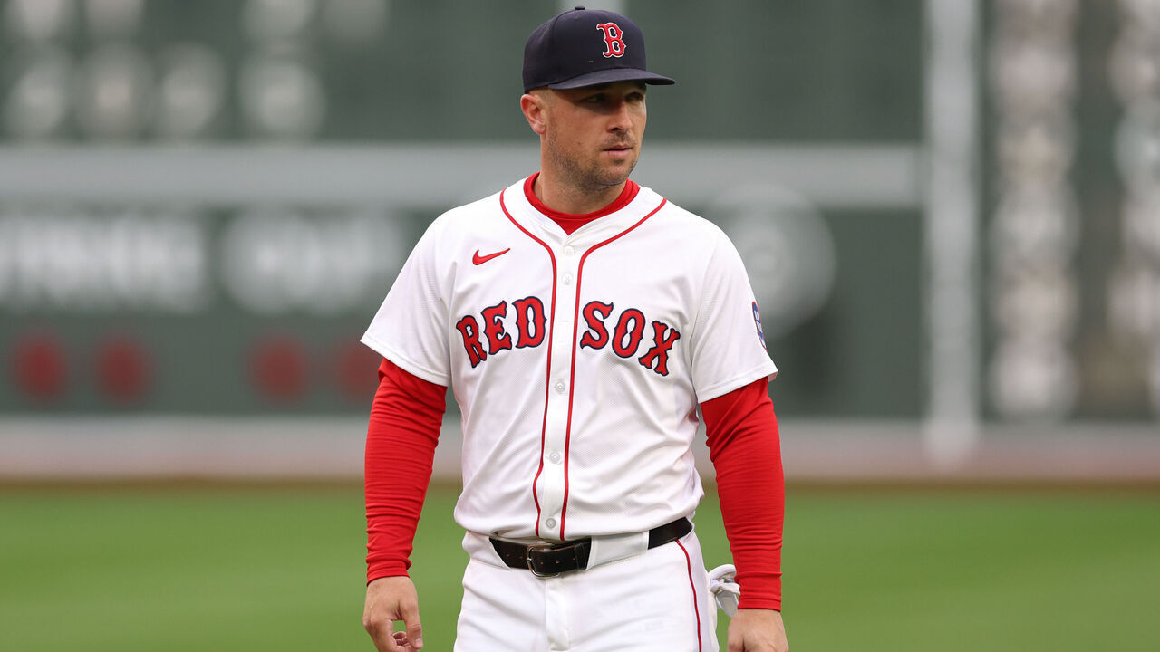 BOSTON, MASSACHUSETTS - MAY 21: Alex Bregman #2 of the Boston Red Sox warms up before a game against the New York Mets at Fenway Park on May 21, 2025 in Boston, Massachusetts.