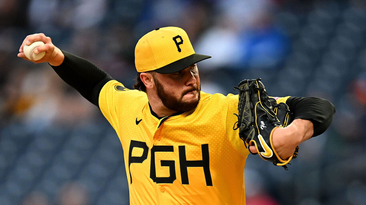 PITTSBURGH, PENNSYLVANIA - MAY 23: Paul Skenes #30 of the Pittsburgh Pirates pitches during the first inning against the Milwaukee Brewers at PNC Park on May 23, 2025 in Pittsburgh, Pennsylvania.