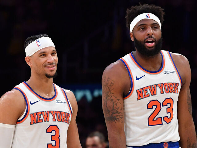 Knicks start Robinson over Hart in Game 3 win | theScore