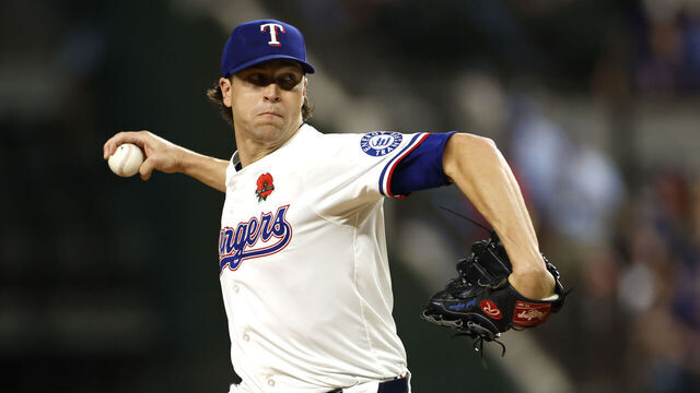 ARLINGTON, TX - MAY 26: Jacob deGrom #48 of the Texas Rangers pitches against the Toronto Blue Jays during the first inning at Globe Life Field on May 26, 2025 in Arlington, Texas.