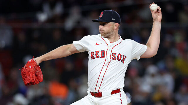 BOSTON, MASSACHUSETTS - MAY 21: Sean Newcomb #19 of the Boston Red Sox delivers a pitch during the eighth inning against the New York Mets at Fenway Park on May 21, 2025 in Boston, Massachusetts.