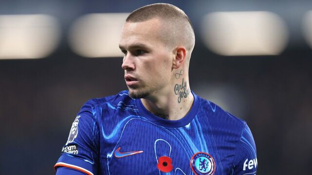 LONDON, ENGLAND - NOVEMBER 10: Mykhaylo Mudryk of Chelsea during the Premier League match between Chelsea FC and Arsenal FC at Stamford Bridge on November 10, 2024 in London, England.
