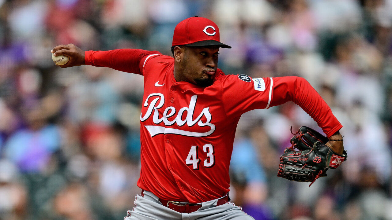 DENVER, COLORADO - APRIL 26: Alexis Diaz #43 of the Cincinnati Reds pitches in the eighth inning against the Colorado Rockies at Coors Field on April 26, 2025 in Denver, Colorado.