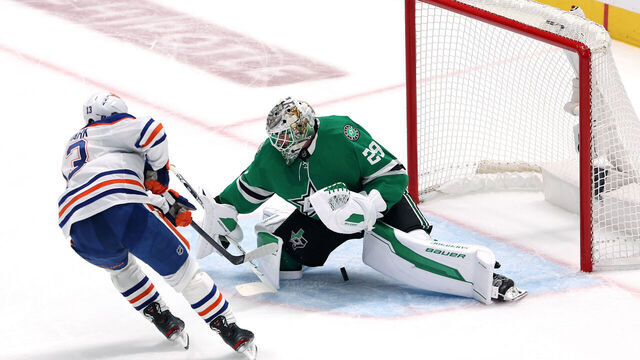 DALLAS, TEXAS - MAY 29: Mattias Janmark #13 of the Edmonton Oilers scores a goal against Jake Oettinger #29 of the Dallas Stars during the first period in Game Five of the Western Conference Final of the 2025 Stanley Cup Playoffs at American Airlines Center on May 29, 2025 in Dallas, Texas.