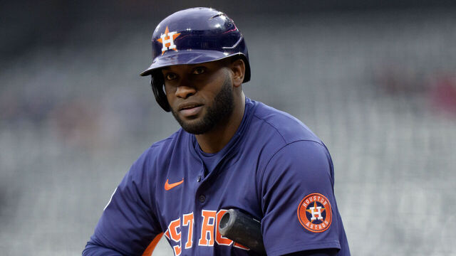 CHICAGO, ILLINOIS - MAY 2: Yordan Alvarez #44 of the Houston Astros prepares to bat during a game against the Houston Astros at Rate Field on May 2, 2025 in Chicago, Illinois.