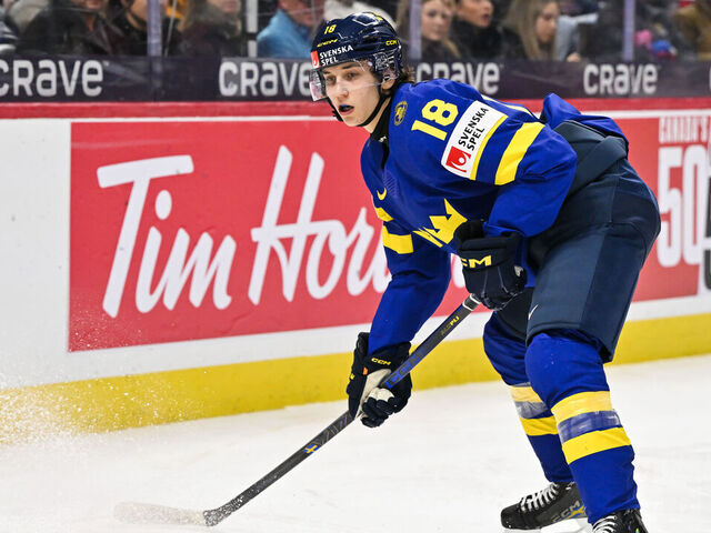 OTTAWA, CANADA - JANUARY 04: Victor Eklund #18 of Team Sweden skates in the second period against Team Finland of the semifinal match during the 2025 IIHF World Junior Championship at Canadian Tire Centre on January 4, 2025 in Ottawa, Ontario, Canada. Team Finland defeated Team Sweden 4-3 in overtime.