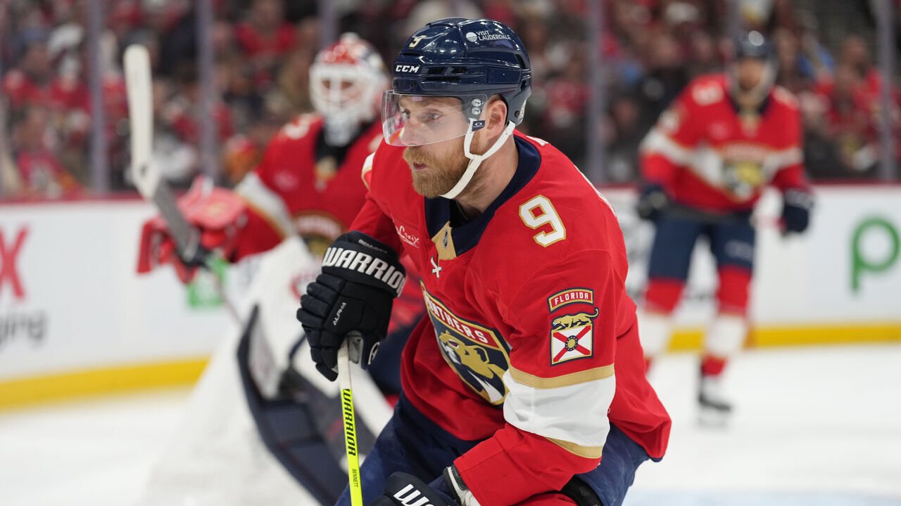 SUNRISE, FL - MAY 24: Florida Panthers center Sam Bennett (9) pressures the puck in the first period during game three of the Stanley Cup Playoffs Eastern Conference Finals between the Carolina Hurricanes and the Florida Panthers on Saturday, May 24, 2025 at Amerant Bank Arena in Sunrise, FL.