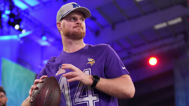 ORLANDO, FLORIDA - JANUARY 30: Sam Darnold #14 of the Minnesota Vikings and NFC throws a pass during the 2025 NFL Pro Bowl Skills Showdown on January 30, 2025 at the UCF Campus in Orlando, Florida.