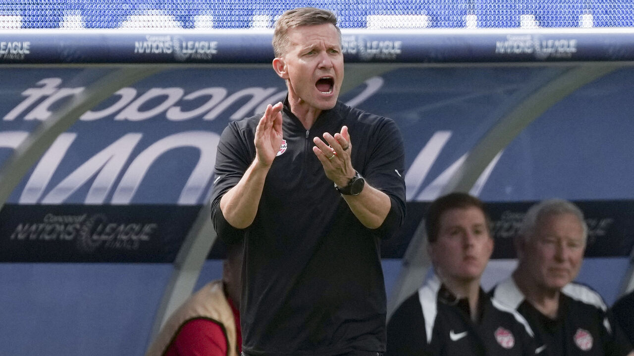 INGLEWOOD, CA - MARCH 23: Head coach Jesse Marsch Canada directs his team during a Concacaf Nations League game between Canada and USMNT at SoFi Stadium at on March 23, 2025 in Inglewood, California.