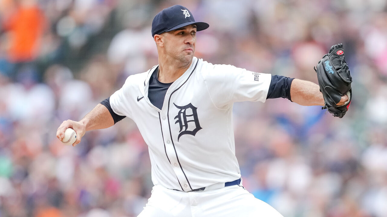 DETROIT, MICHIGAN - JUNE 08: Jack Flaherty #9 of the Detroit Tigers delivers a pitch against the Chicago Cubs during the top of the first inning at Comerica Park on June 08, 2025 in Detroit, Michigan.
