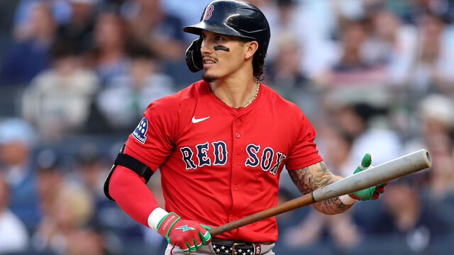 NEW YORK, NEW YORK - JUNE 06: Jarren Duran #16 of the Boston Red Sox in action against the New York Yankees at Yankee Stadium on June 06, 2025 in the Bronx borough of New York City.